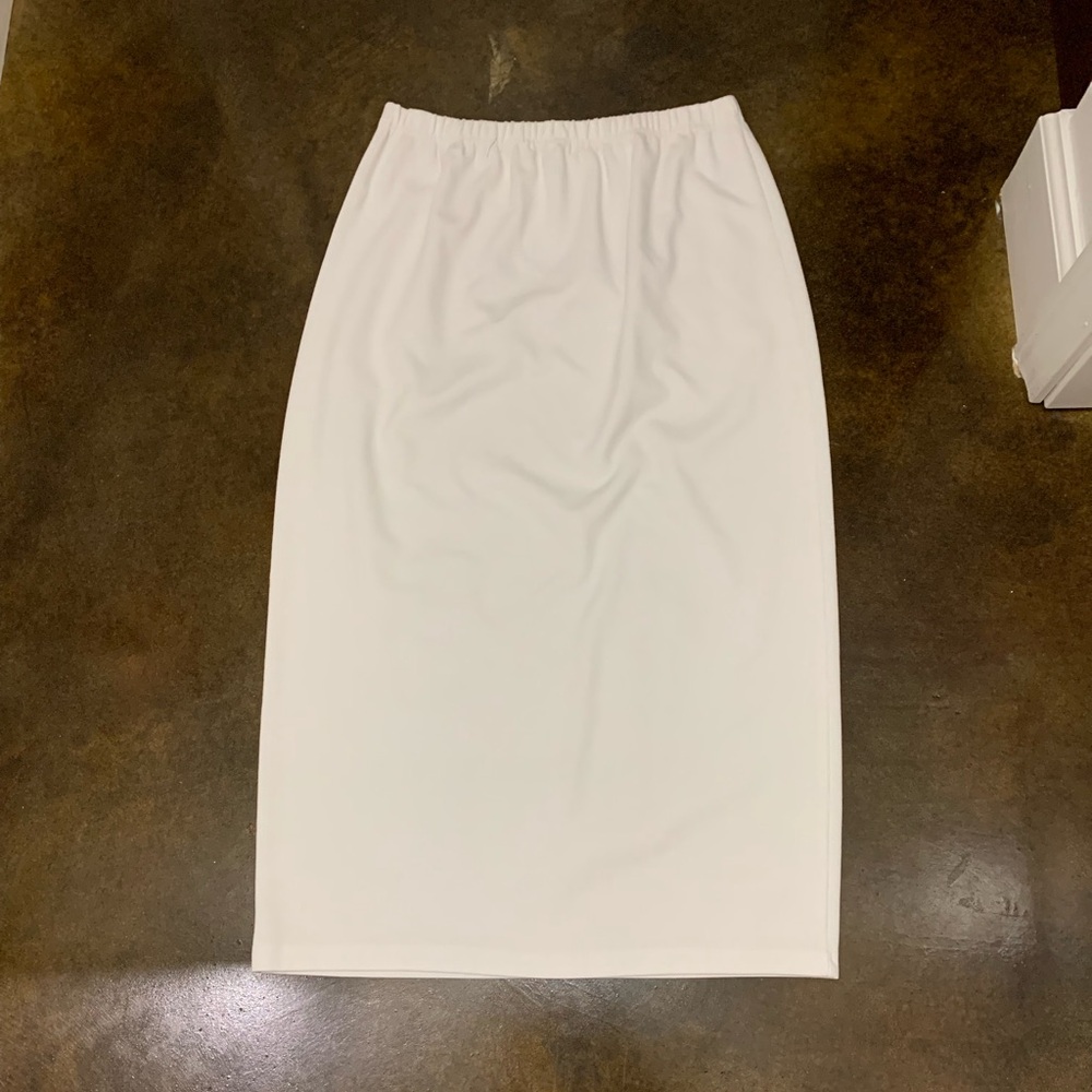 Nuggles brand white skirt